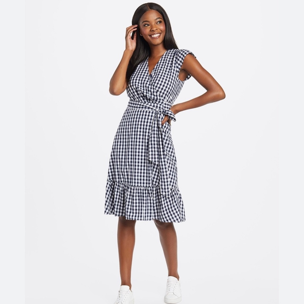 EUC Draper James Blue Gingham Wrap Dress